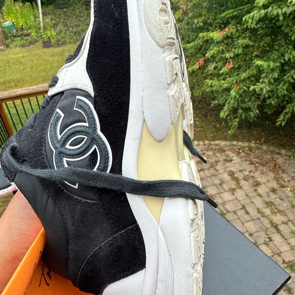 CHANEL Sneakers Size 39 - Picture 4 of 15